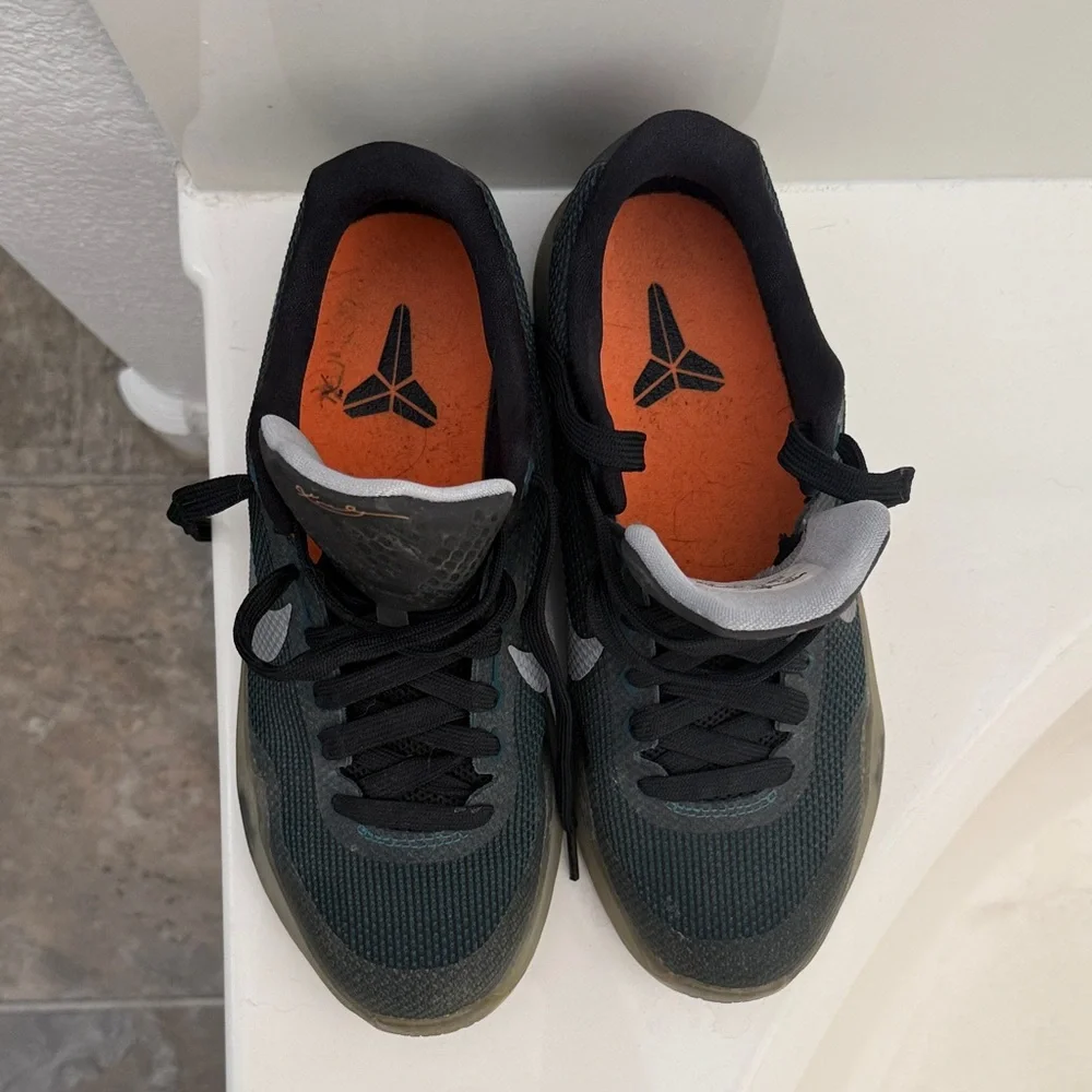 Kids 5Y Kobe 11 Shoes